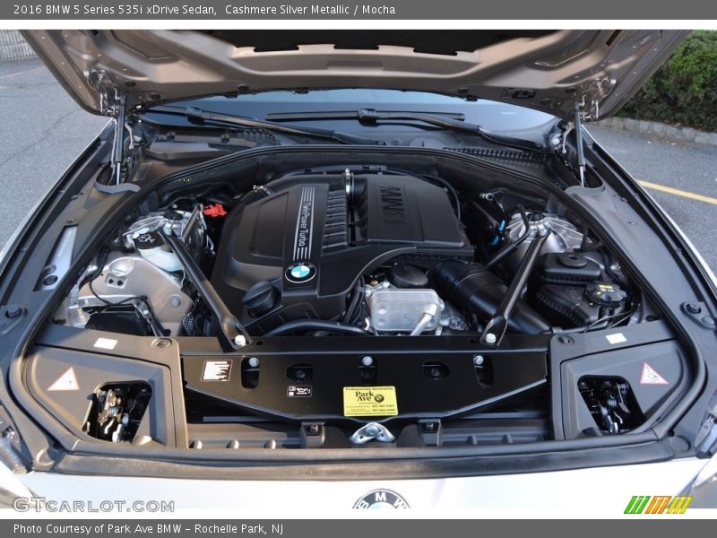 Cashmere Silver Metallic / Mocha 2016 BMW 5 Series 535i xDrive Sedan