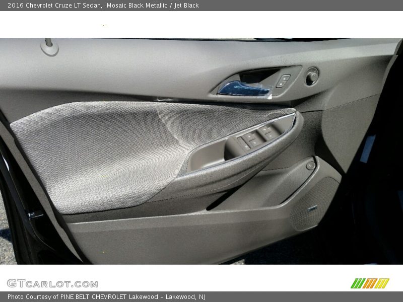 Mosaic Black Metallic / Jet Black 2016 Chevrolet Cruze LT Sedan