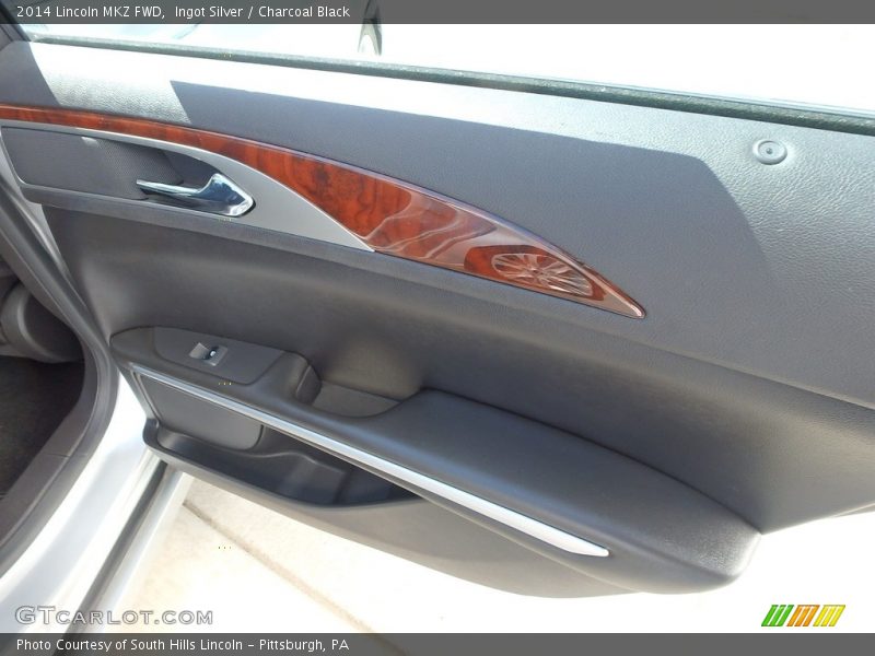 Ingot Silver / Charcoal Black 2014 Lincoln MKZ FWD