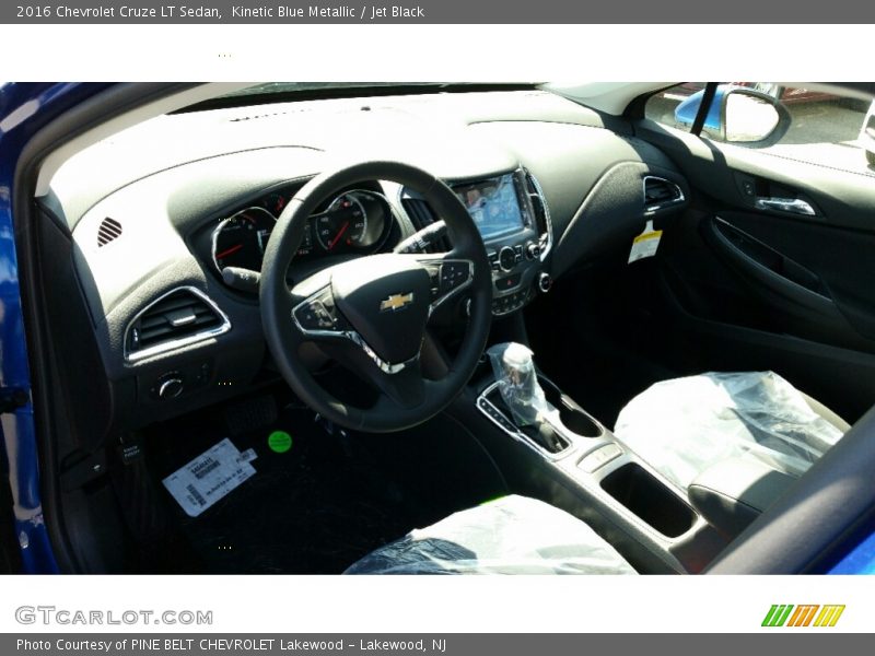 Kinetic Blue Metallic / Jet Black 2016 Chevrolet Cruze LT Sedan