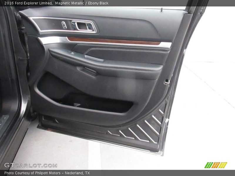 Magnetic Metallic / Ebony Black 2016 Ford Explorer Limited