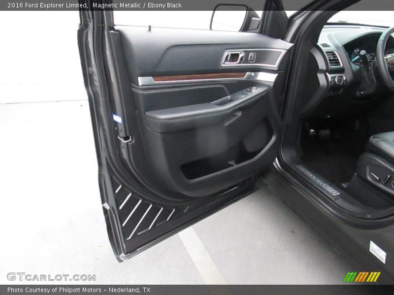 Magnetic Metallic / Ebony Black 2016 Ford Explorer Limited