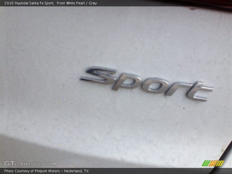 Frost White Pearl / Gray 2016 Hyundai Santa Fe Sport
