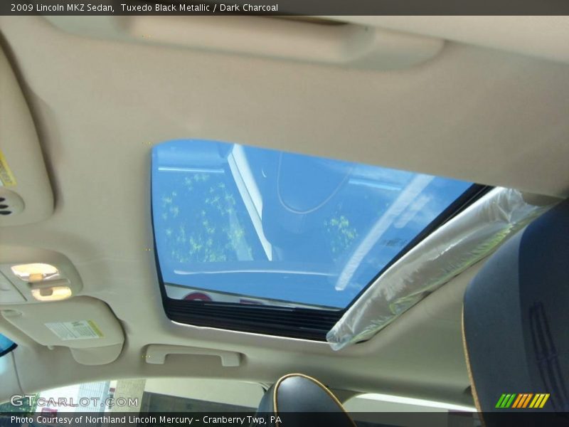 Tuxedo Black Metallic / Dark Charcoal 2009 Lincoln MKZ Sedan