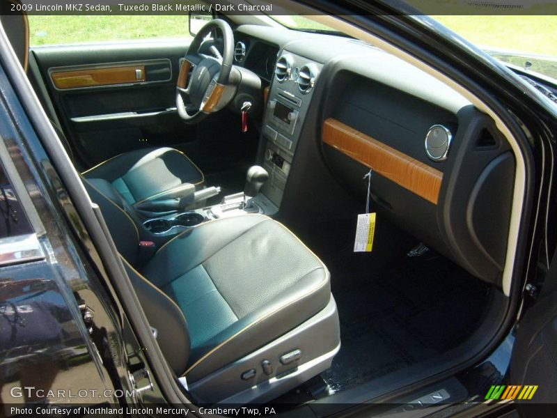 Tuxedo Black Metallic / Dark Charcoal 2009 Lincoln MKZ Sedan