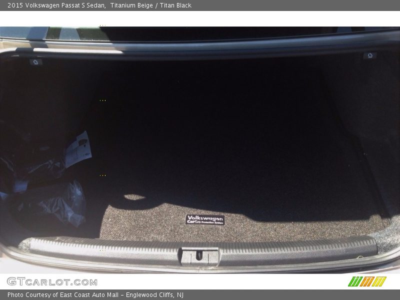 Titanium Beige / Titan Black 2015 Volkswagen Passat S Sedan