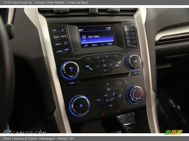 Tectonic Silver Metallic / Charcoal Black 2015 Ford Fusion SE