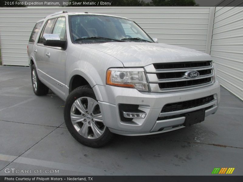 Ingot Silver Metallic / Ebony 2016 Ford Expedition Platinum