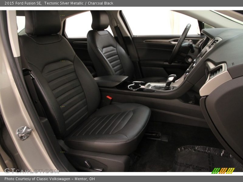 Tectonic Silver Metallic / Charcoal Black 2015 Ford Fusion SE