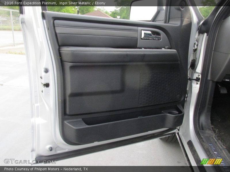 Ingot Silver Metallic / Ebony 2016 Ford Expedition Platinum