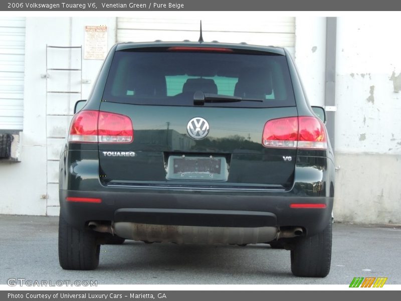 Venetian Green / Pure Beige 2006 Volkswagen Touareg V6