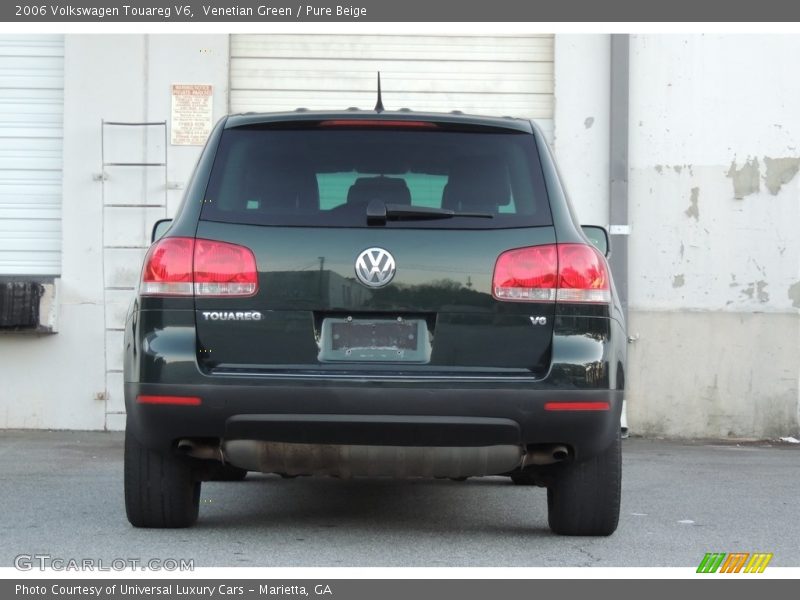 Venetian Green / Pure Beige 2006 Volkswagen Touareg V6