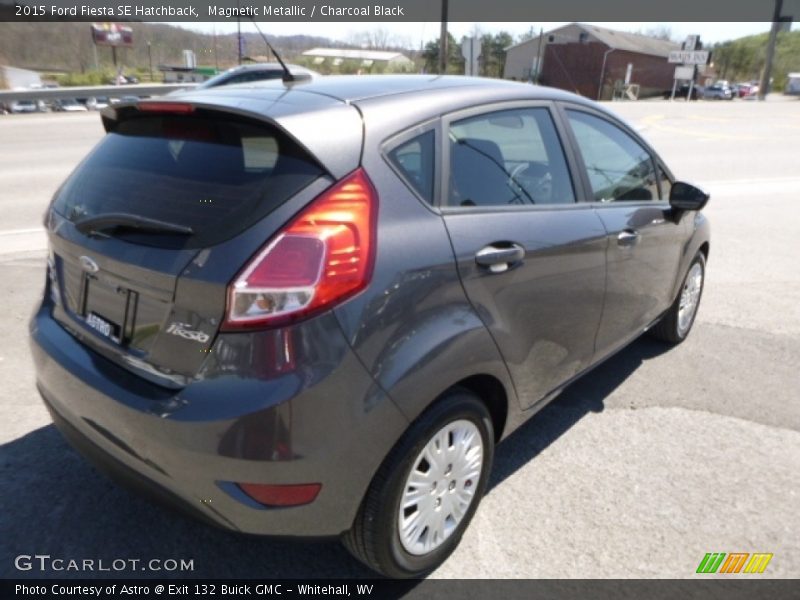 Magnetic Metallic / Charcoal Black 2015 Ford Fiesta SE Hatchback