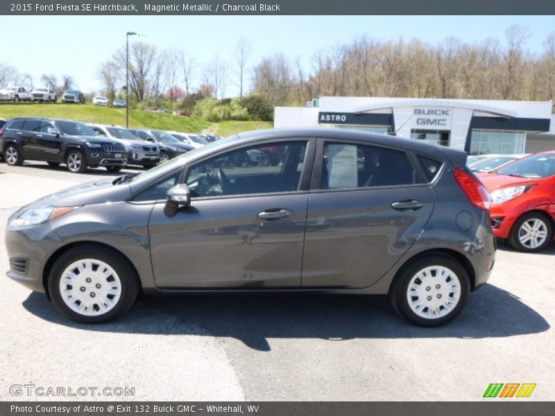 Magnetic Metallic / Charcoal Black 2015 Ford Fiesta SE Hatchback
