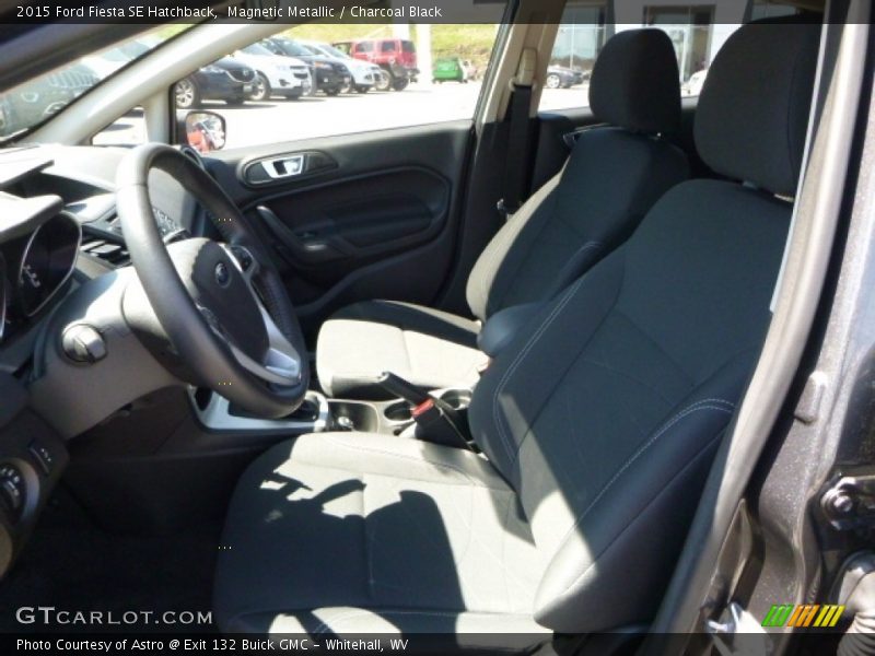 Magnetic Metallic / Charcoal Black 2015 Ford Fiesta SE Hatchback