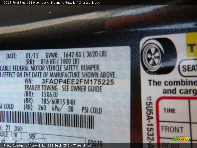 Magnetic Metallic / Charcoal Black 2015 Ford Fiesta SE Hatchback