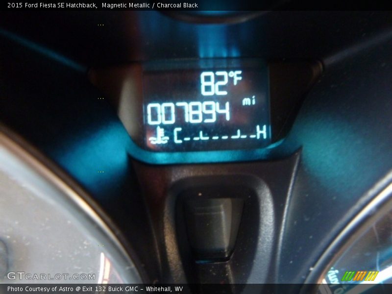 Magnetic Metallic / Charcoal Black 2015 Ford Fiesta SE Hatchback