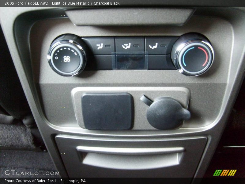Light Ice Blue Metallic / Charcoal Black 2009 Ford Flex SEL AWD