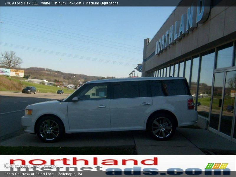 White Platinum Tri-Coat / Medium Light Stone 2009 Ford Flex SEL