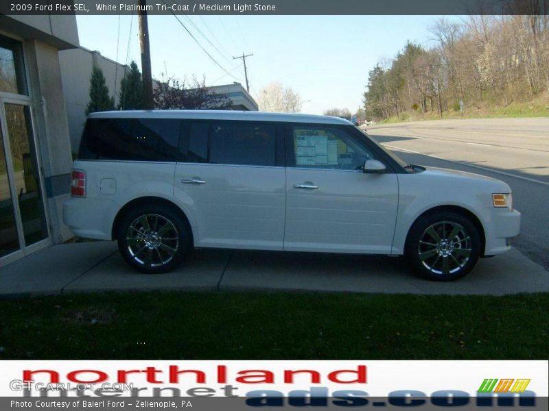 White Platinum Tri-Coat / Medium Light Stone 2009 Ford Flex SEL