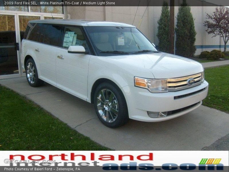 White Platinum Tri-Coat / Medium Light Stone 2009 Ford Flex SEL