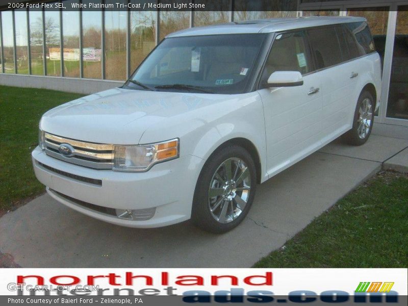 White Platinum Tri-Coat / Medium Light Stone 2009 Ford Flex SEL