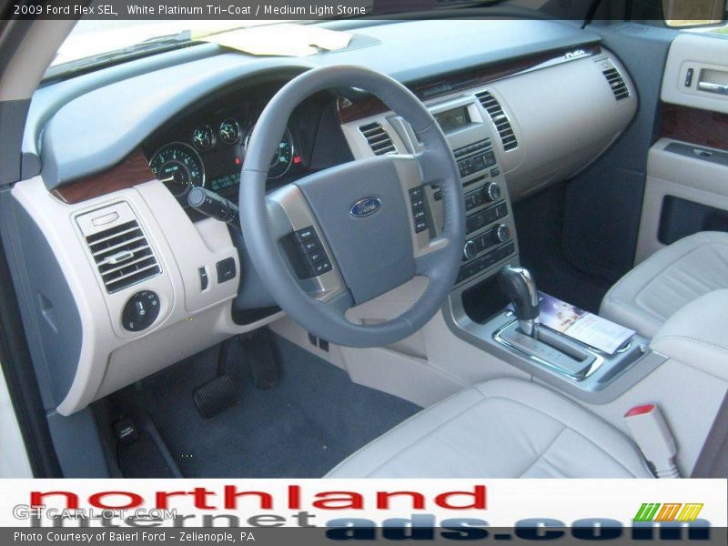 White Platinum Tri-Coat / Medium Light Stone 2009 Ford Flex SEL