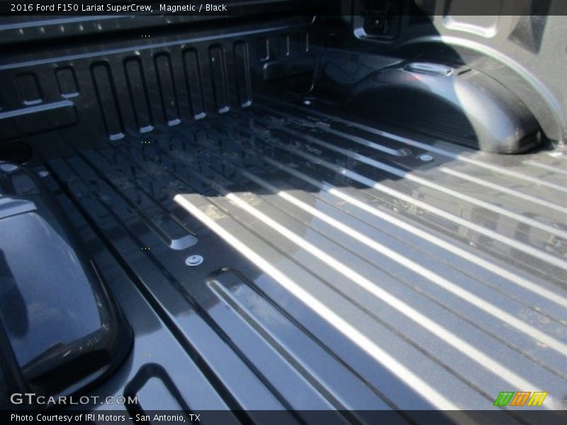 Magnetic / Black 2016 Ford F150 Lariat SuperCrew