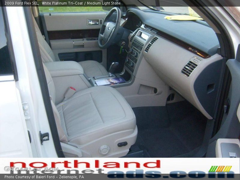 White Platinum Tri-Coat / Medium Light Stone 2009 Ford Flex SEL