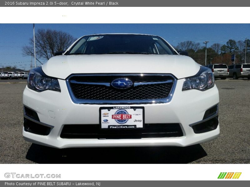 Crystal White Pearl / Black 2016 Subaru Impreza 2.0i 5-door