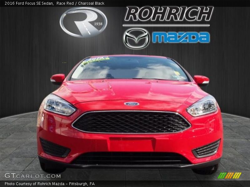 Race Red / Charcoal Black 2016 Ford Focus SE Sedan