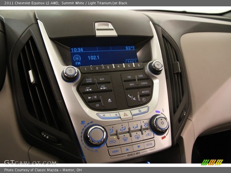 Summit White / Light Titanium/Jet Black 2011 Chevrolet Equinox LS AWD