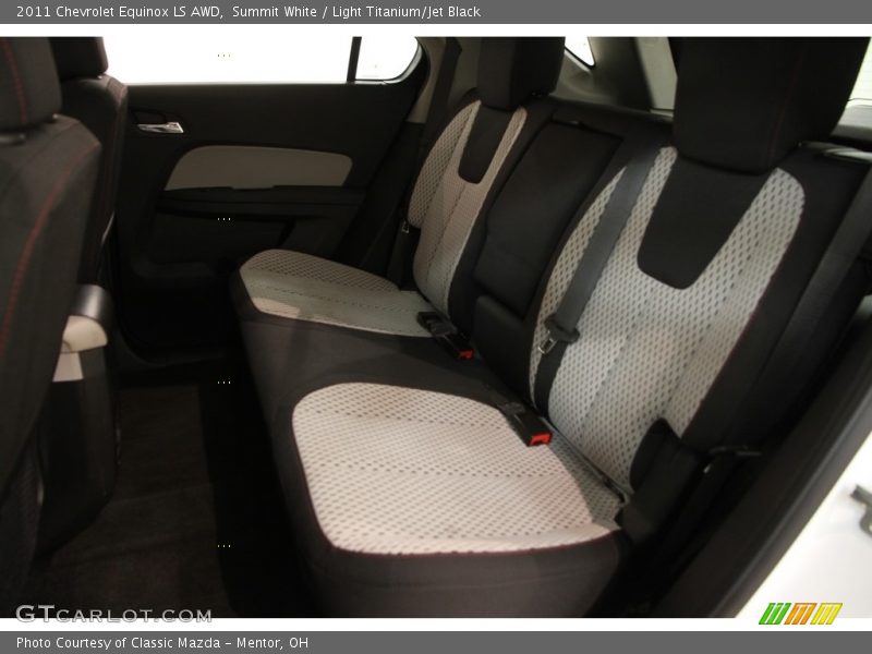 Summit White / Light Titanium/Jet Black 2011 Chevrolet Equinox LS AWD