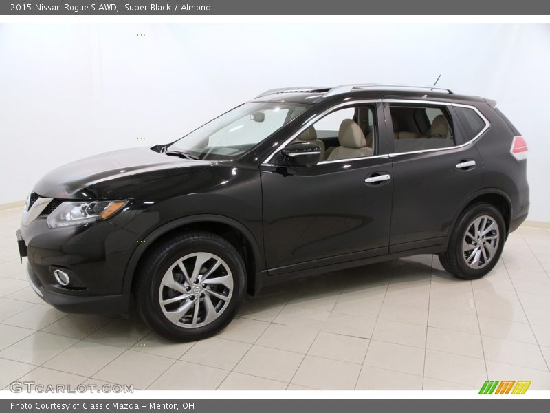 Super Black / Almond 2015 Nissan Rogue S AWD