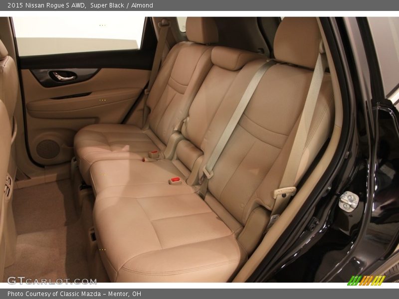 Super Black / Almond 2015 Nissan Rogue S AWD