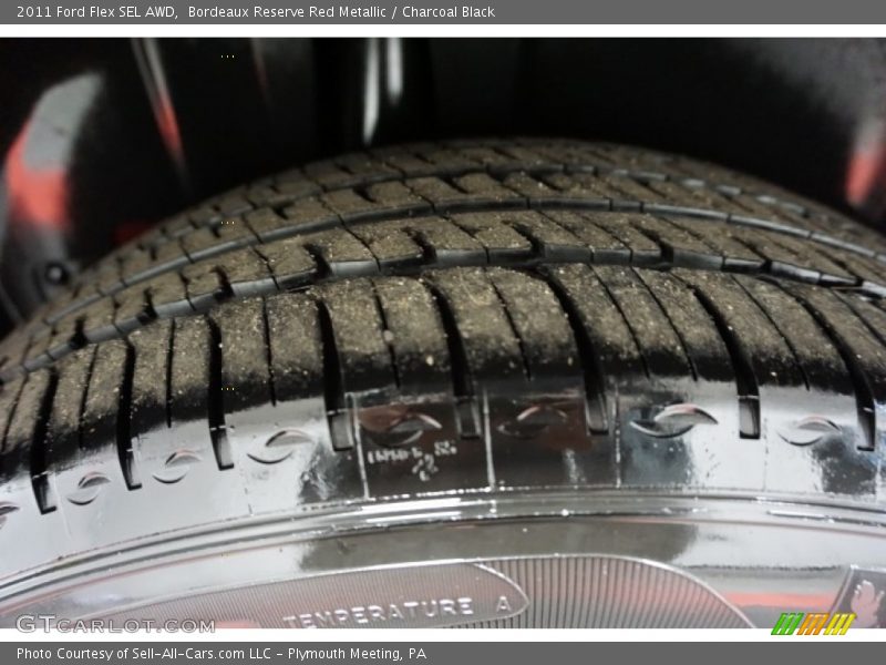 Bordeaux Reserve Red Metallic / Charcoal Black 2011 Ford Flex SEL AWD