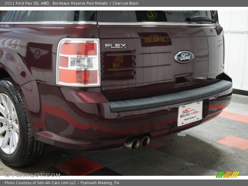 Bordeaux Reserve Red Metallic / Charcoal Black 2011 Ford Flex SEL AWD