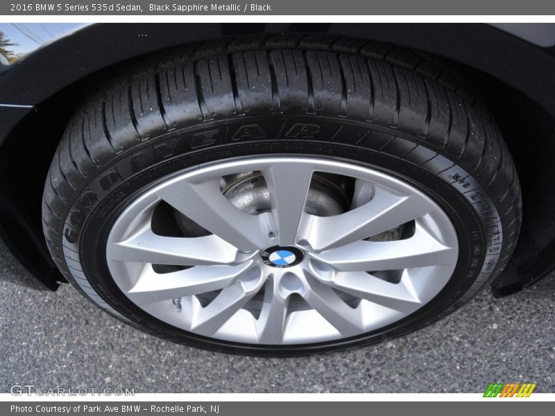 Black Sapphire Metallic / Black 2016 BMW 5 Series 535d Sedan