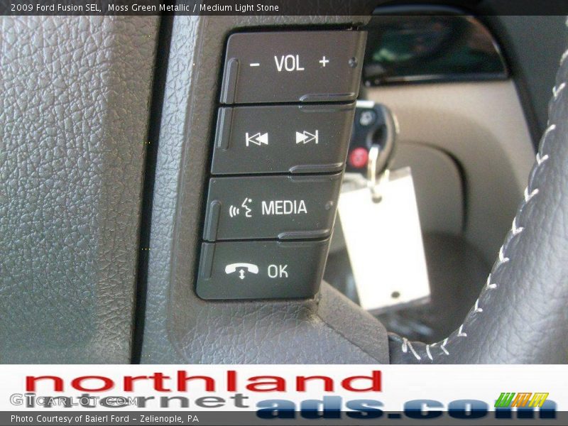 Moss Green Metallic / Medium Light Stone 2009 Ford Fusion SEL