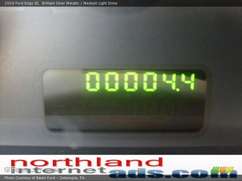Brilliant Silver Metallic / Medium Light Stone 2009 Ford Edge SE
