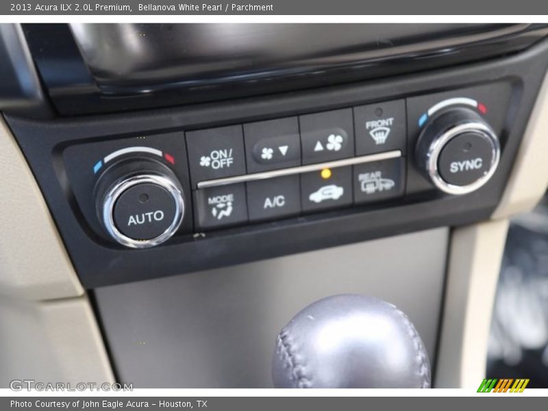 Bellanova White Pearl / Parchment 2013 Acura ILX 2.0L Premium