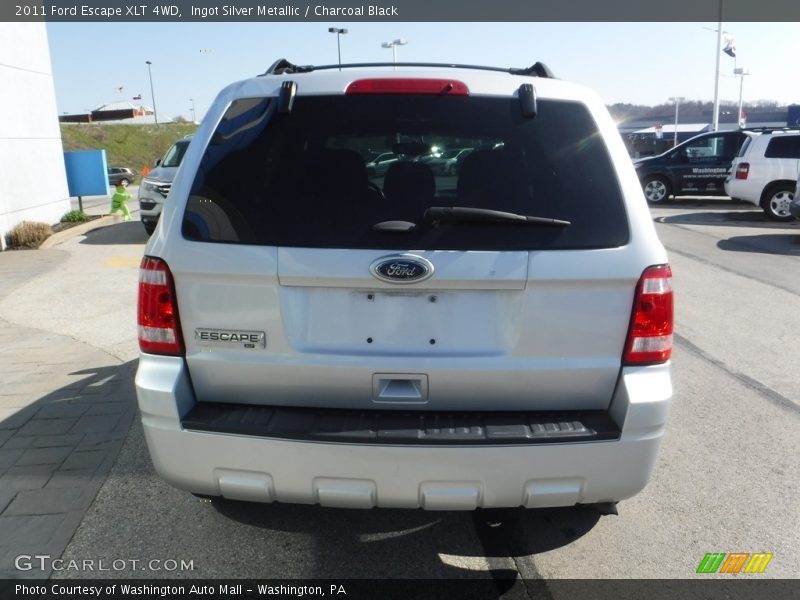 Ingot Silver Metallic / Charcoal Black 2011 Ford Escape XLT 4WD
