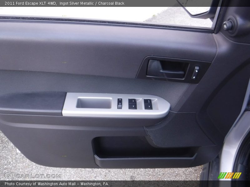 Ingot Silver Metallic / Charcoal Black 2011 Ford Escape XLT 4WD