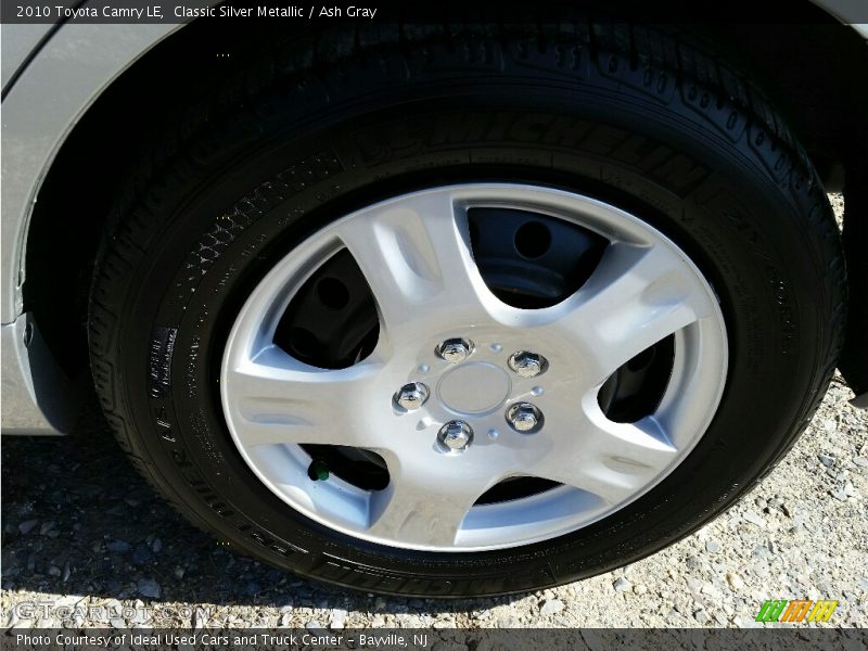 Classic Silver Metallic / Ash Gray 2010 Toyota Camry LE