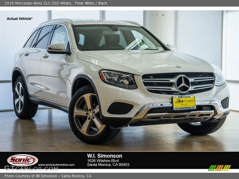 Polar White / Black 2016 Mercedes-Benz GLC 300 4Matic