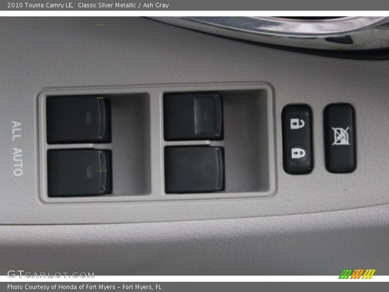 Classic Silver Metallic / Ash Gray 2010 Toyota Camry LE