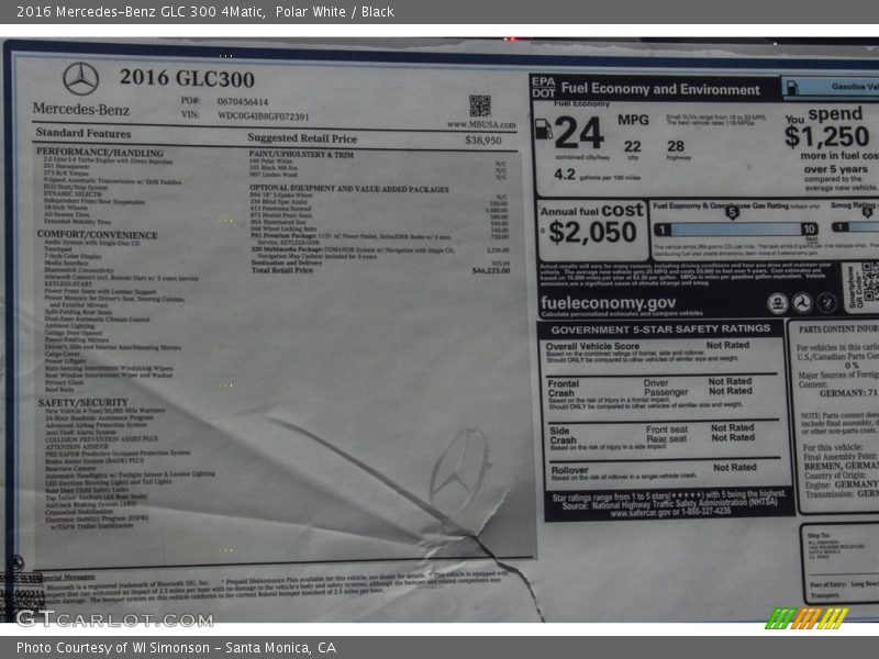 Polar White / Black 2016 Mercedes-Benz GLC 300 4Matic