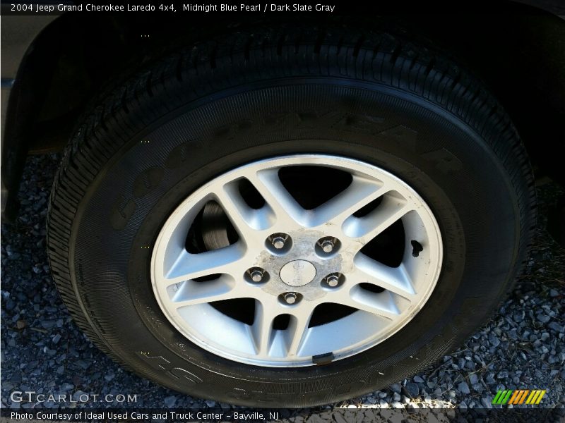 Midnight Blue Pearl / Dark Slate Gray 2004 Jeep Grand Cherokee Laredo 4x4