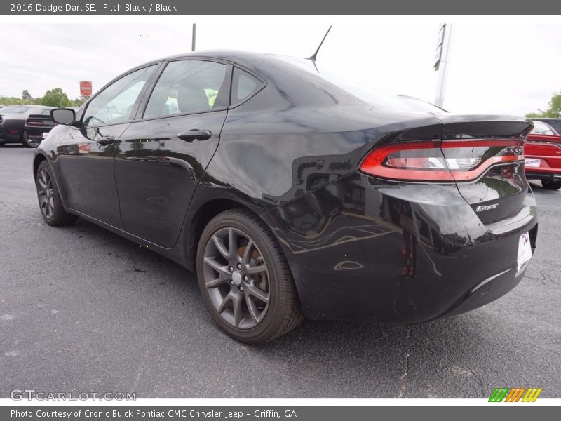 Pitch Black / Black 2016 Dodge Dart SE