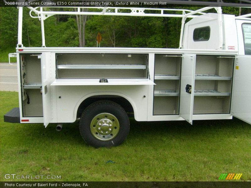 Oxford White / Medium Flint 2008 Ford E Series Cutaway E350 Commercial Utility Truck